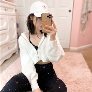 NWOT H&M White Cardigan